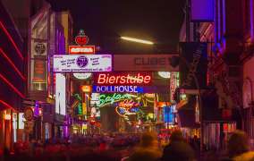 Hamburg Stadtführungen Reeperbahn Große Freiheit bei Nacht
